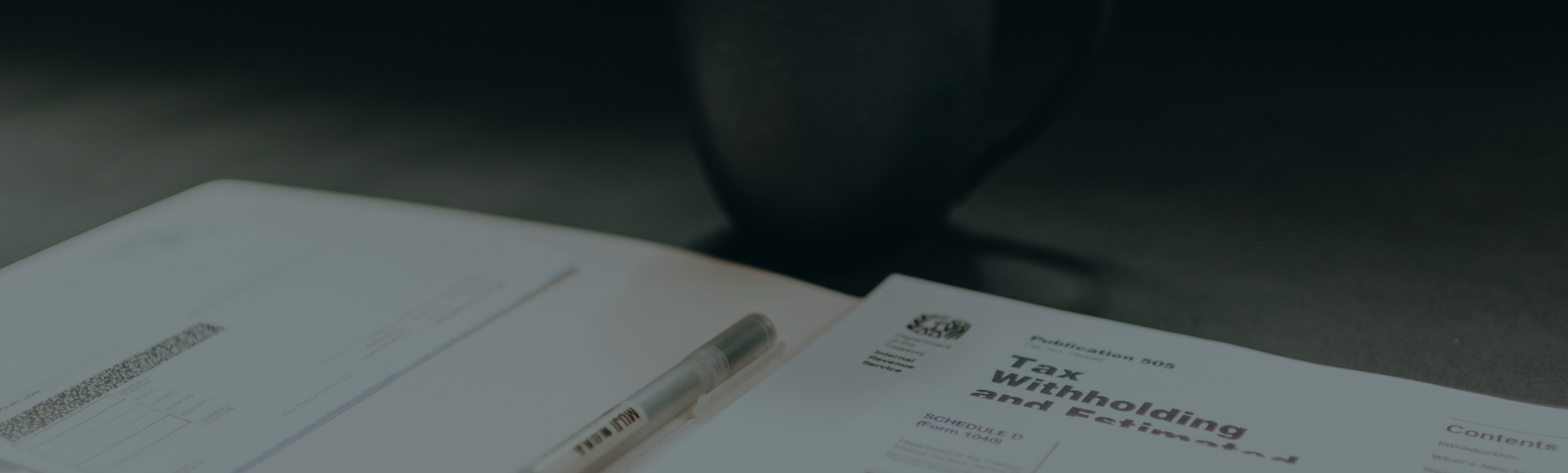 hoat dong dau tu background